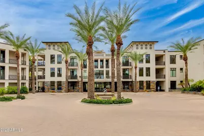 8 Biltmore Estate #115, Phoenix, AZ 85016 - Photo 1