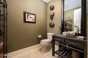 8 Biltmore Estate, Phoenix, AZ 85016 - Photo 19