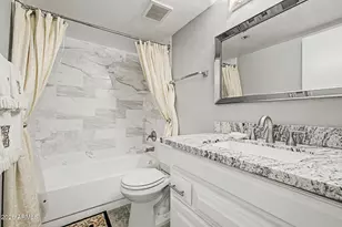 7840 E Camelback Rd, Scottsdale, AZ 85251 - Photo 21