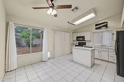 5175 W Kerry Lane, Glendale, AZ 85308 - Photo 7