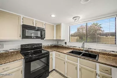5816 W Crocus Drive, Glendale, AZ 85306 - Photo 13