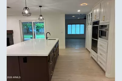 7801 N 16th Lane, Phoenix, AZ 85021 - Photo 9