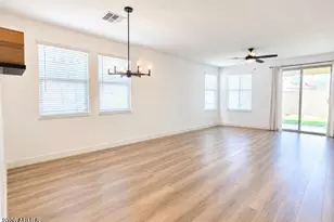 9986 W Monterey Way, Avondale, AZ 85392 - Photo 3