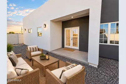 1237 S 15th Drive, Phoenix, AZ 85007 - Photo 9