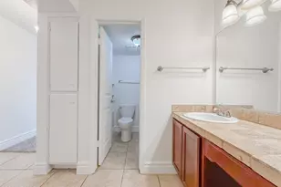 3825 E Camelback Rd, Phoenix, AZ 85018 - Photo 21