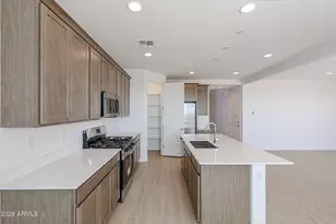 12079 W Calle Escuda, Peoria, AZ 85383 - Photo 3