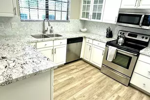 11515 N 91st St, Scottsdale, AZ 85260 - Photo 7