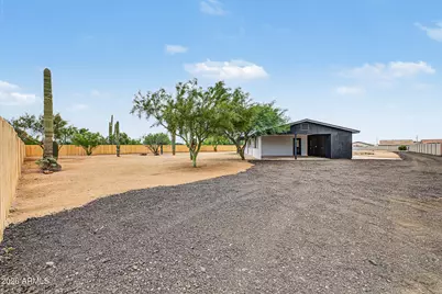 1920 E 18th Avenue, Apache Junction, AZ 85119 - Photo 5