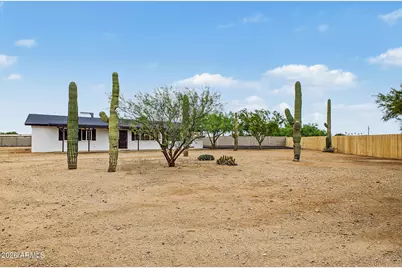 1920 E 18th Avenue, Apache Junction, AZ 85119 - Photo 1