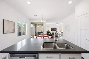 687 N Sparrow Ct, Gilbert, AZ 85234 - Photo 21