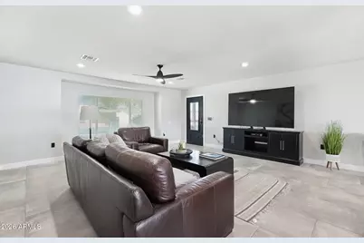 8233 E Monterosa Street, Scottsdale, AZ 85251 - Photo 11