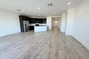 5324 S 24th Ln, Phoenix, AZ 85041 - Photo 3