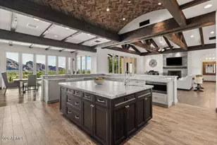 4660 E Sparkling Ln, Paradise Valley, AZ 85253 - Photo 9