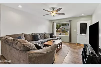 2916 W Meadow Drive, Phoenix, AZ 85053 - Photo 29