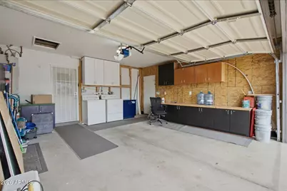 2916 W Meadow Drive, Phoenix, AZ 85053 - Photo 9