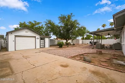 2916 W Meadow Drive, Phoenix, AZ 85053 - Photo 13