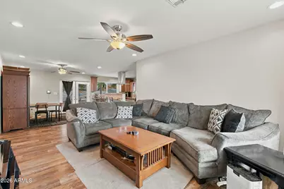 2916 W Meadow Drive, Phoenix, AZ 85053 - Photo 31