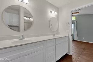 13864 N 91st Ln, Peoria, AZ 85381 - Photo 11