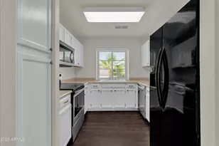 13864 N 91st Ln, Peoria, AZ 85381 - Photo 3