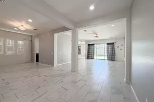 1083 E Holland Park Dr, Gilbert, AZ 85297 - Photo 3