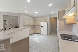 18415 N Laguna Azul Dr, Surprise, AZ 85374 - Photo 15