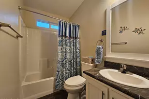 650 N Hawes Rd, Mesa, AZ 85207 - Photo 19
