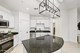 945 E Playa Del Norte Dr, Tempe, AZ 85288 - Photo 7