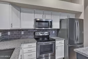1816 E Morgan Dr, Gilbert, AZ 85295 - Photo 17