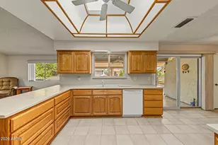12706 W Crystal Lake Dr, Sun City West, AZ 85375 - Photo 13