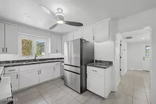 2807 N 21st St, Phoenix, AZ 85006 - Photo 7