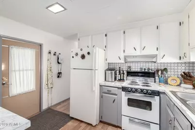 800 W Apache Trail #93, Apache Junction, AZ 85120 - Photo 15