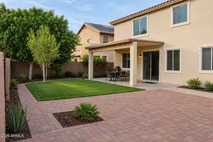 9982 N 86th Ln, Peoria, AZ 85345 - Photo 11