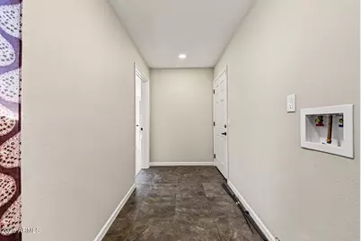 2301 E Laurel Lane, Phoenix, AZ 85028 - Photo 29