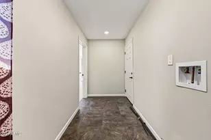 2301 E Laurel Ln, Phoenix, AZ 85028 - Photo 29