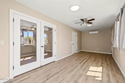 2301 E Laurel Lane, Phoenix, AZ 85028 - Photo 27
