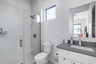 8211 N 17th Ave, Phoenix, AZ 85021 - Photo 31