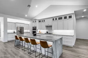 8211 N 17th Ave, Phoenix, AZ 85021 - Photo 17