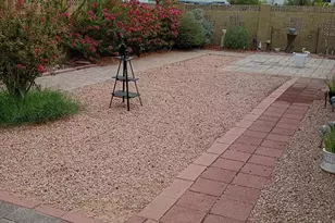 2320 E Waltann Ln, Phoenix, AZ 85022 - Photo 13