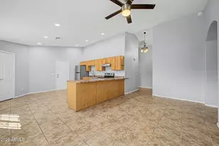 701 W Buist Ave, Phoenix, AZ 85041 - Photo 9