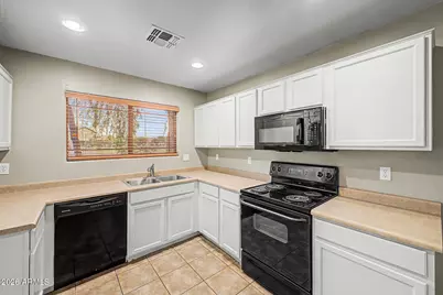 17 W Desert Vista Trail, San Tan Valley, AZ 85143 - Photo 11