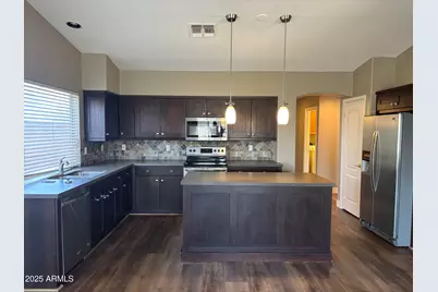 17553 W Polaris Drive, Goodyear, AZ 85338 - Photo 9