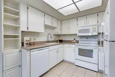 7960 E Camelback Road #204, Scottsdale, AZ 85251 - Photo 5