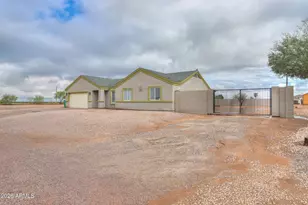 3935 N Kiami Dr, Eloy, AZ 85131 - Photo 3