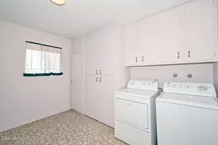 10220 W Pineridge Dr, Sun City, AZ 85351 - Photo 35