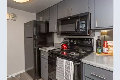 9415 N 99th Avenue #1, Peoria, AZ 85345 - Photo 5