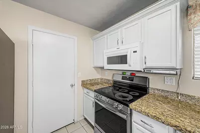 2224 E Spruce Drive, Chandler, AZ 85286 - Photo 13