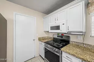 2224 E Spruce Dr, Chandler, AZ 85286 - Photo 13