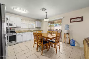2224 E Spruce Dr, Chandler, AZ 85286 - Photo 9
