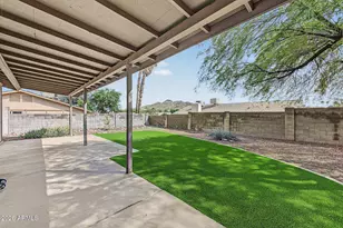 2015 E Vista Dr, Phoenix, AZ 85022 - Photo 25