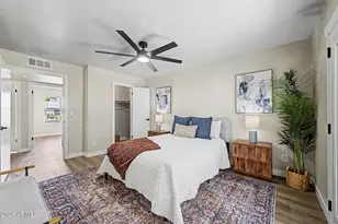 2015 E Vista Dr, Phoenix, AZ 85022 - Photo 15